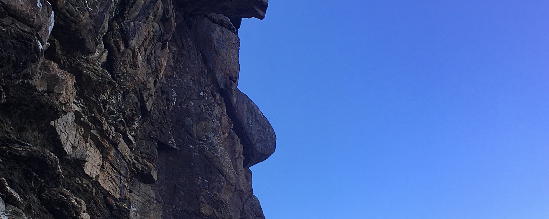 #coastface #rockformation #coast #brazil #natureresponds